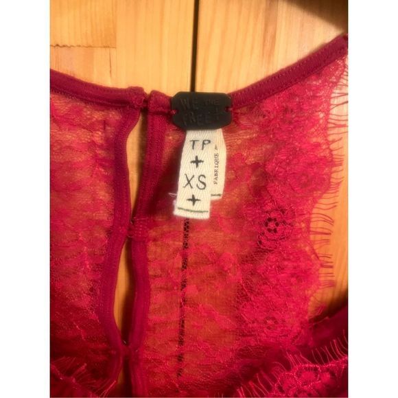 Free People Lacy long sleeved, cold shoulder oversized top XS ￼ - Picture 3 of 4